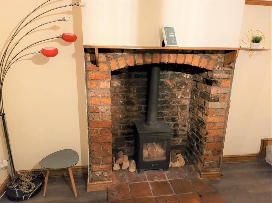 Nice 4-Bedroom Vacation Home With Indoor Fireplace Wellington  Dış mekan fotoğraf