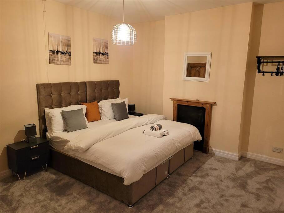 Nice 4-Bedroom Vacation Home With Indoor Fireplace Wellington  Dış mekan fotoğraf